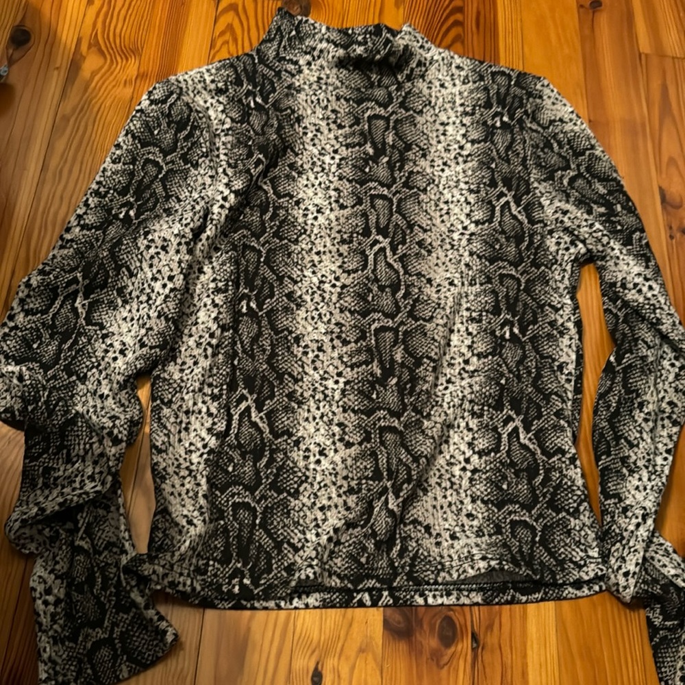Snake skin top